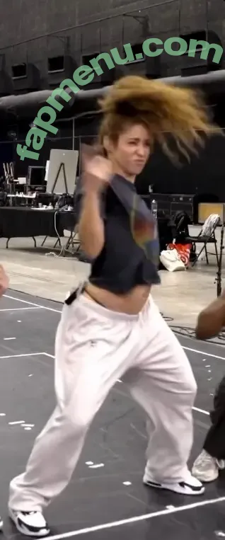 Shakira nude photo #1199 (artist / shakkira)