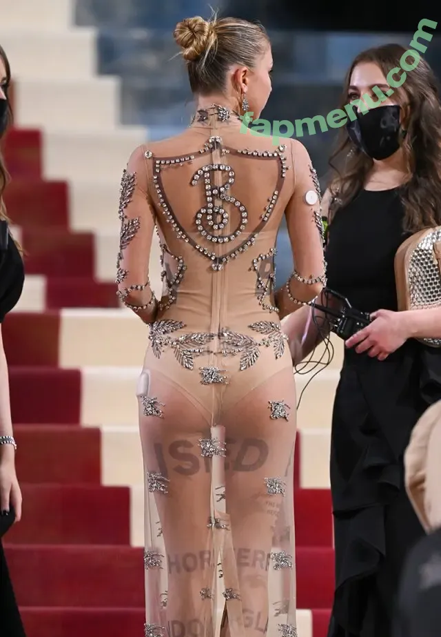 Shakira nude photo #1205 (artist / shakkira)