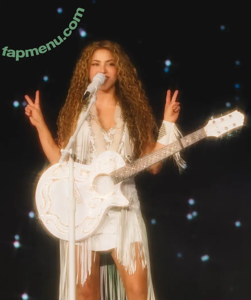 Shakira nude photo #1236 (artist / shakkira)