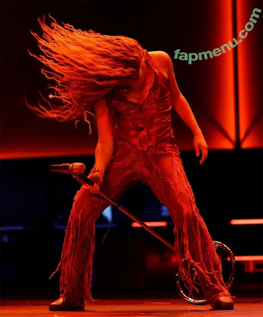 Shakira nude photo #1254 (shakkira)
