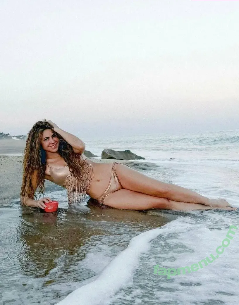 Shakira nude photo #1433 (shakkira)