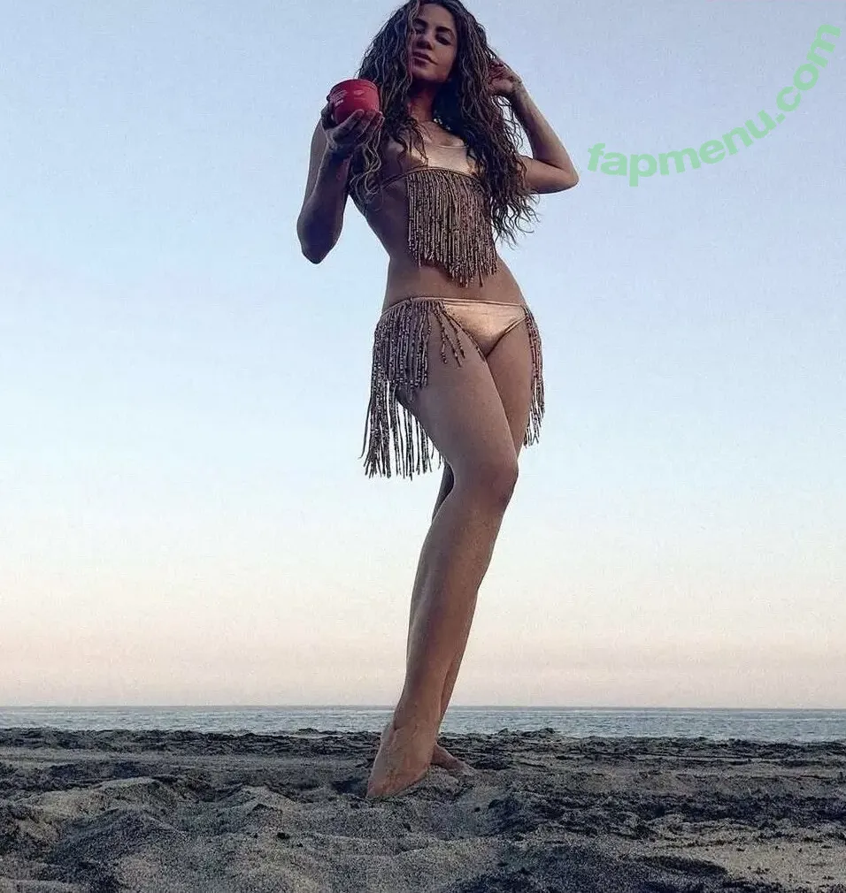 Shakira nude photo #1441 (shakkira)