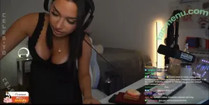 shakiravv / ishakira / shakira nude photo #0116