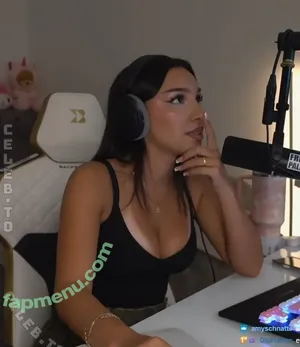 shakiravv / ishakira / shakira nude photo #0123