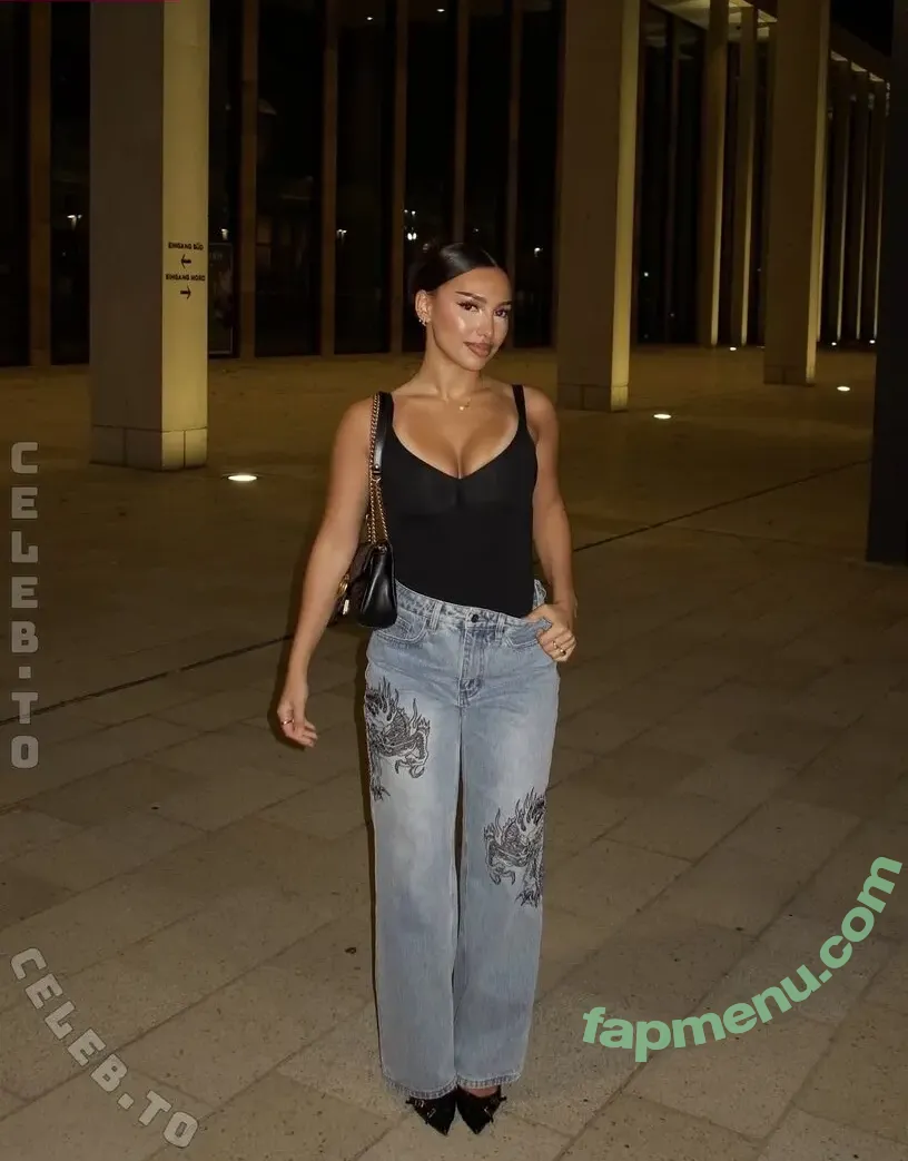 shakiravv nude photo #0117 (ishakira / shakira)