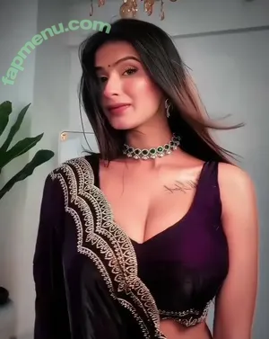 Shambhavi Singh / shambhavi1997 nude photo #0171