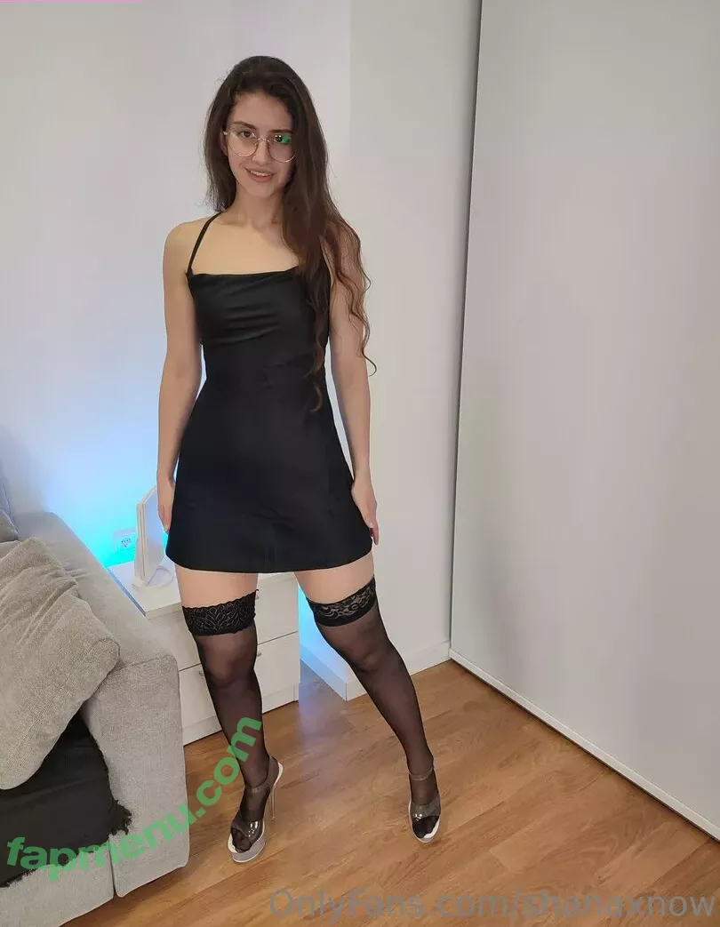 shanaxnow nude photo #0101 (shanaxnow)