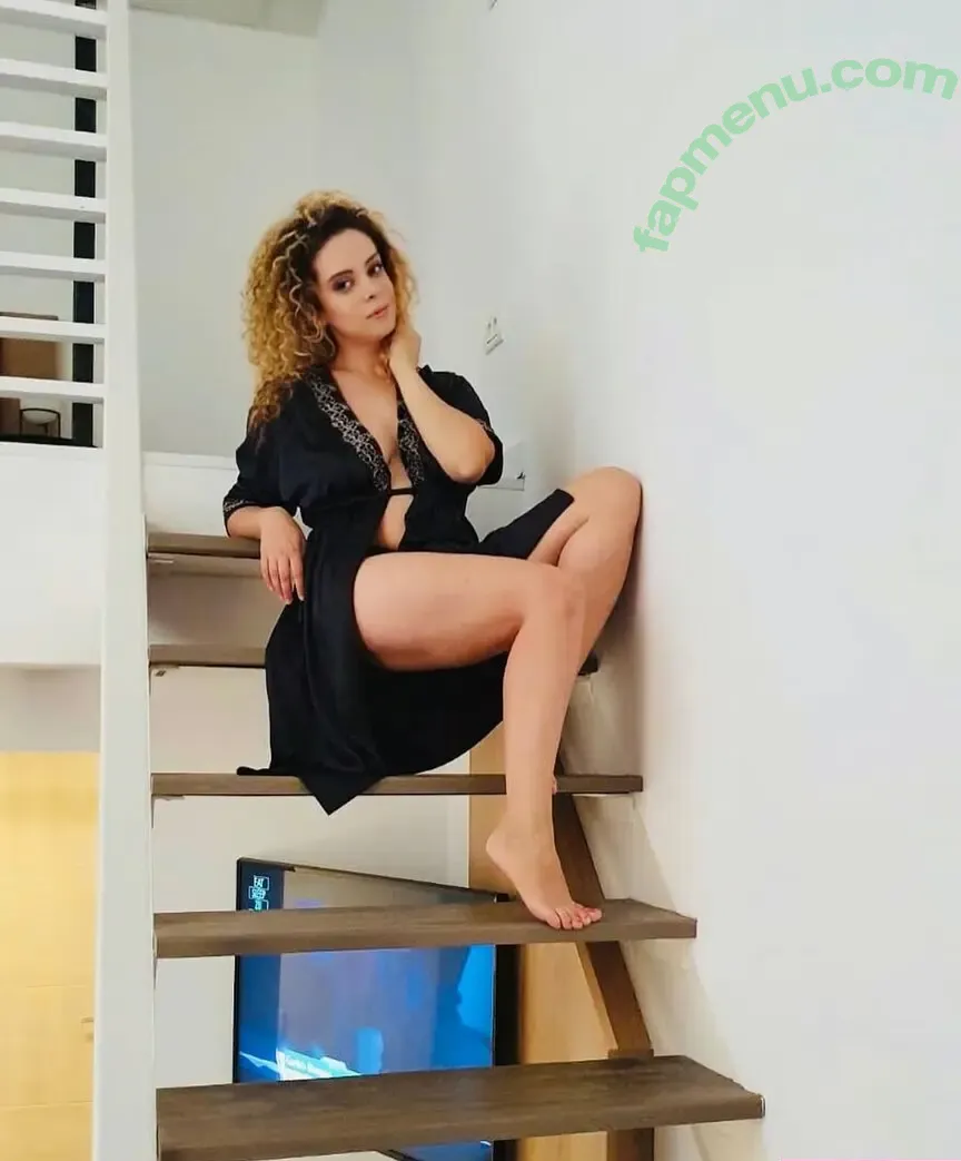 Shane Mila nude photo #0005 (crysspop01 / shane.mila6)