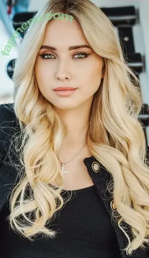 Shania Geiss / shania.geiss / shania__geiss nude photo #0036