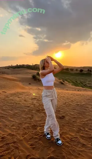 Shania Geiss / shania.geiss / shania__geiss nude photo #0054