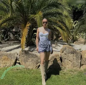 Shania Geiss / shania.geiss / shania__geiss nude photo #0063