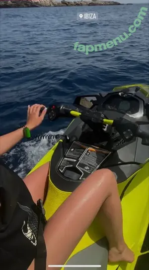 Shania Geiss / shania.geiss / shania__geiss nude photo #0105