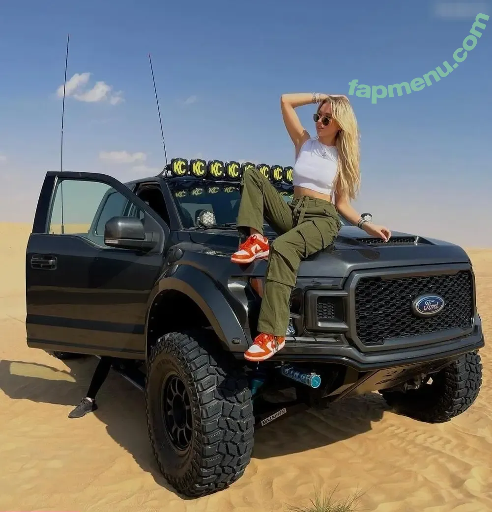 Shania Geiss nude photo #0009 (shania.geiss / shania__geiss)