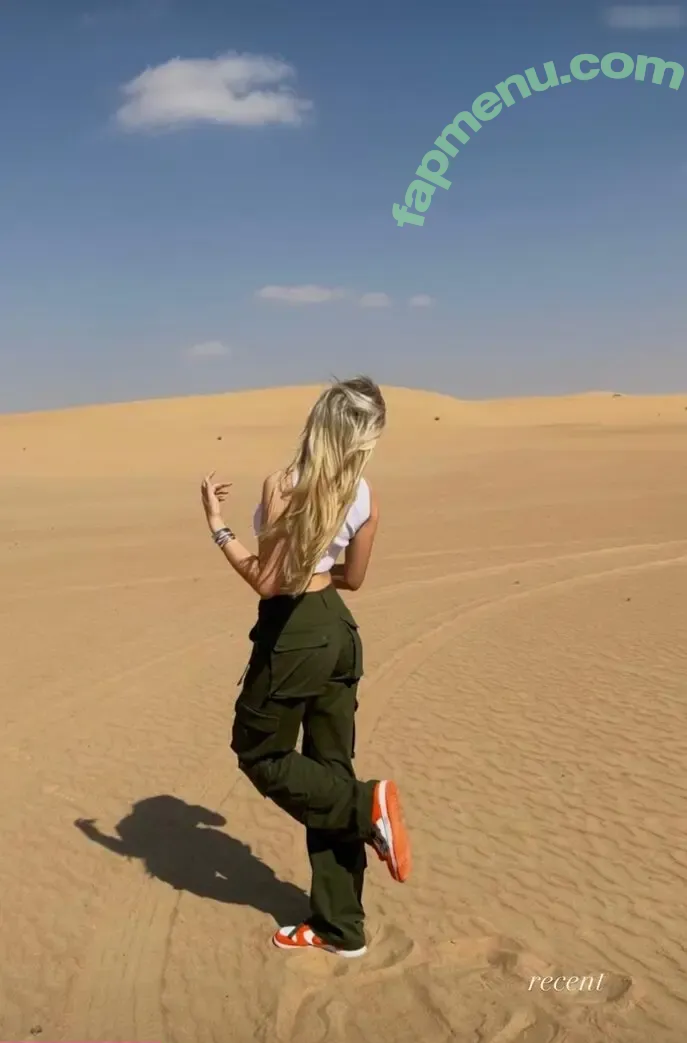 Shania Geiss nude photo #0010 (shania.geiss / shania__geiss)