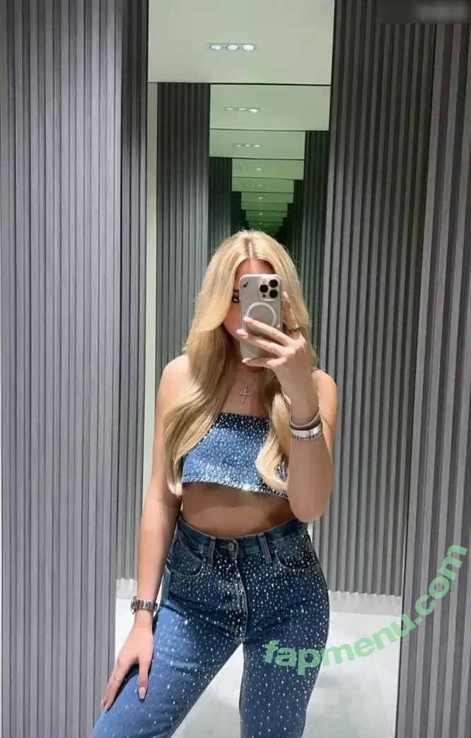 Shania Geiss nude photo #0011 (shania.geiss / shania__geiss)