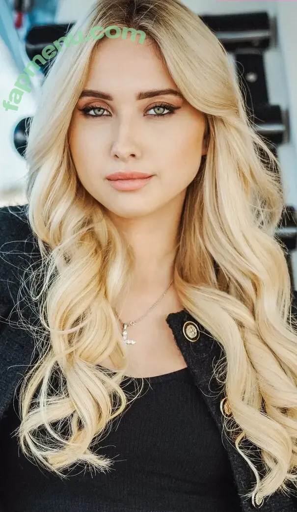 Shania Geiss nude photo #0036 (shania.geiss / shania__geiss)