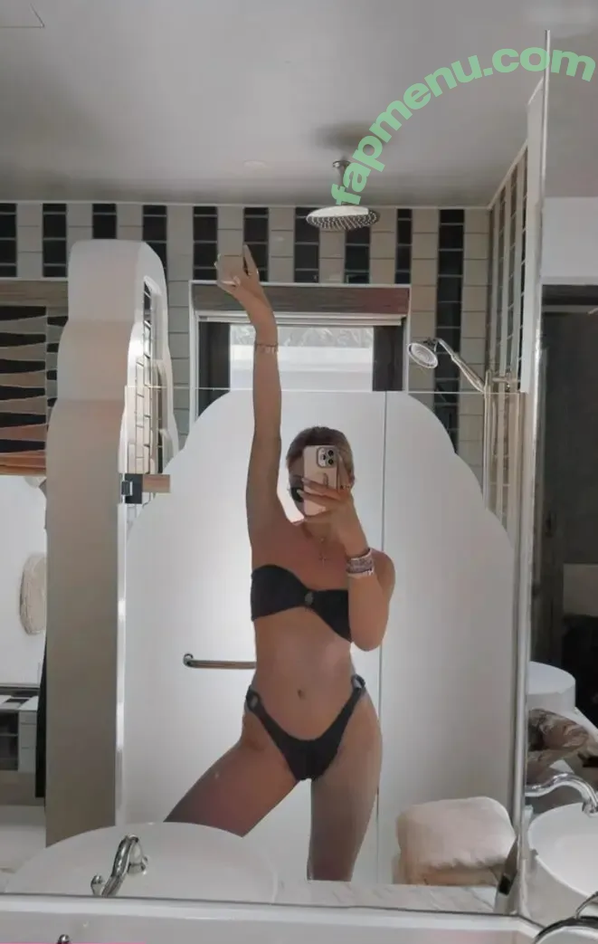 Shania Geiss nude photo #0037 (shania.geiss / shania__geiss)