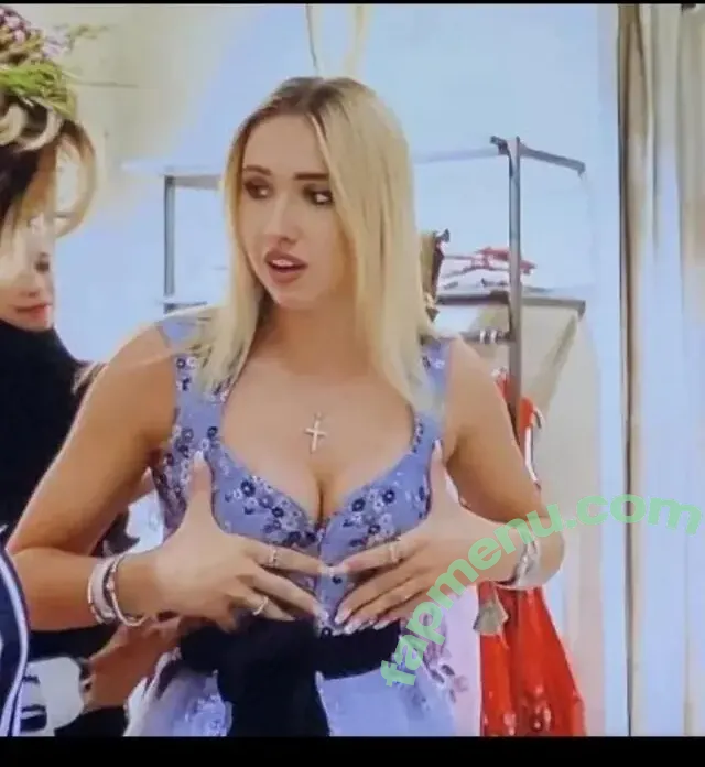 Shania Geiss nude photo #0058 (shania.geiss / shania__geiss)