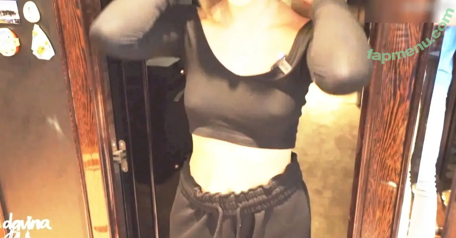 Shania Geiss nude photo #0071 (shania.geiss / shania__geiss)