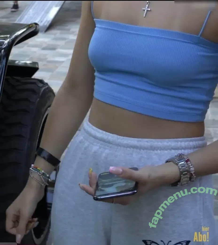 Shania Geiss nude photo #0106 (shania.geiss / shania__geiss)