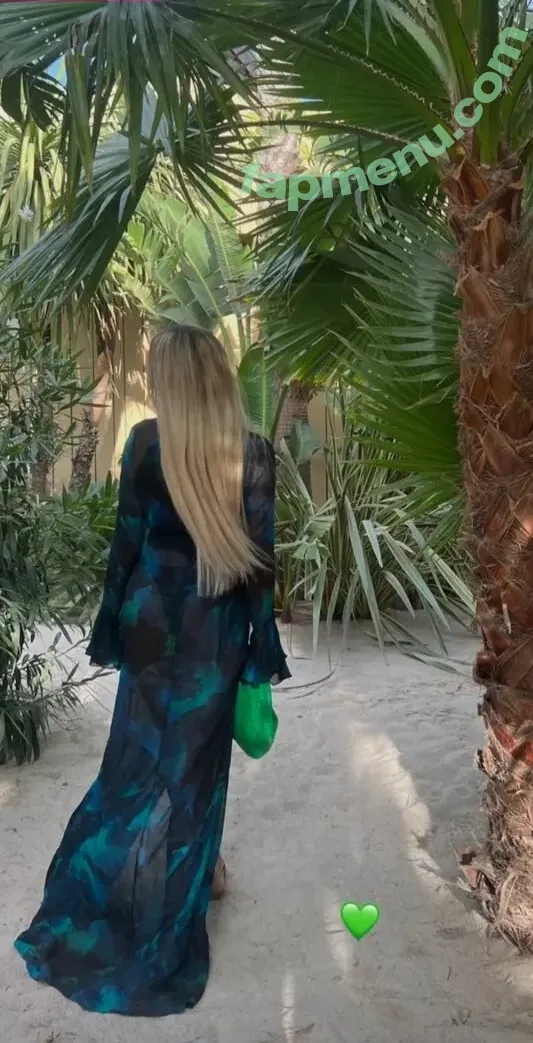 Shania Geiss nude photo #0136 (shania.geiss / shania__geiss)