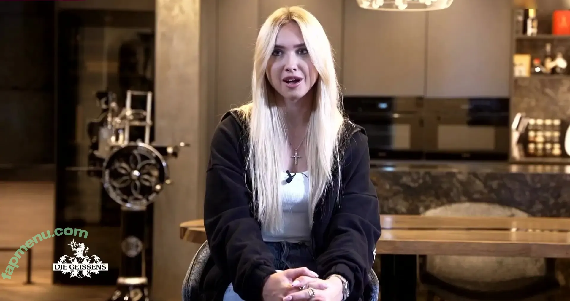 Shania Geiss nude photo #0173 (shania.geiss / shania__geiss)