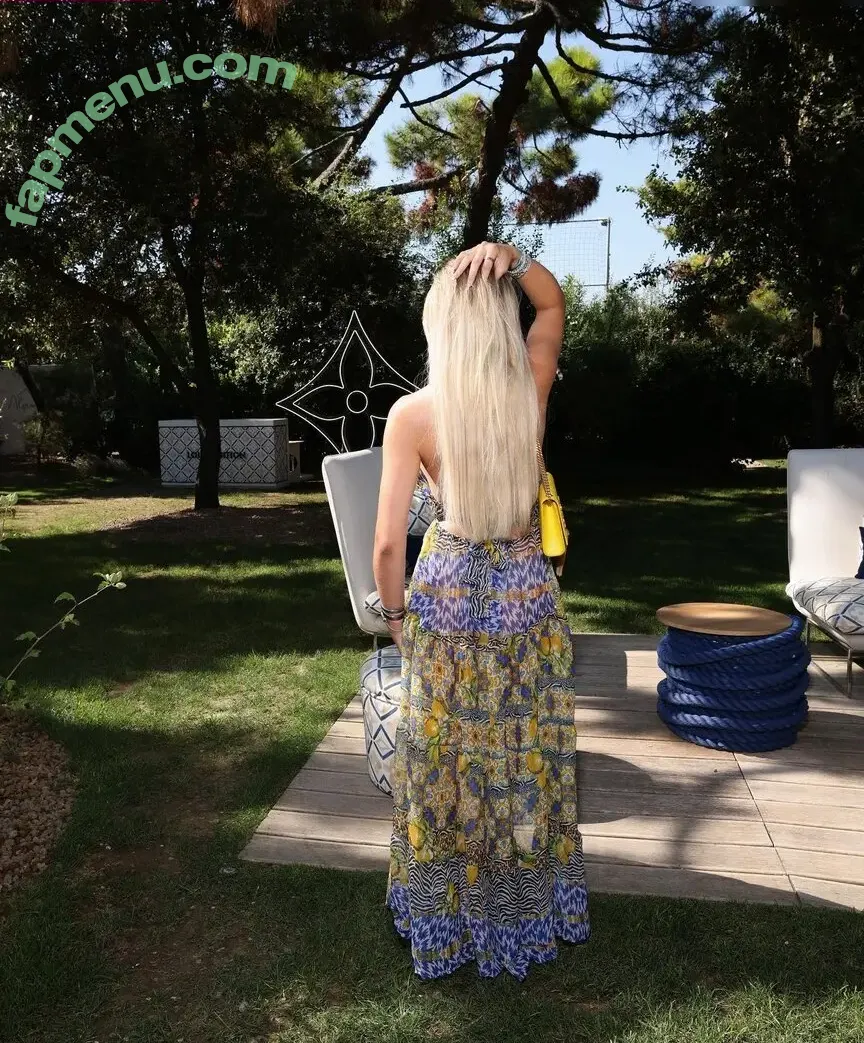 Shania Geiss nude photo #0186 (shania.geiss / shania__geiss)