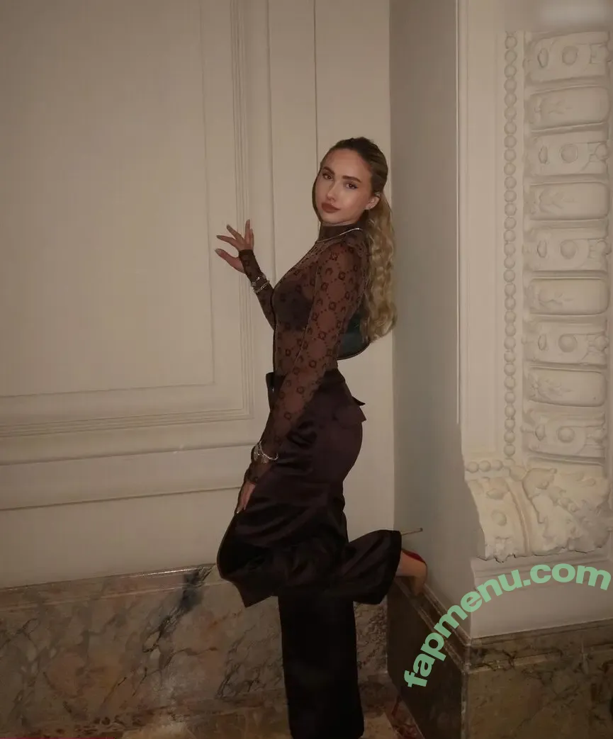 Shania Geiss nude photo #0267 (shania.geiss / shania__geiss)