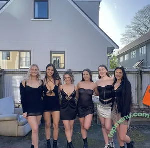 Shania Grace Te Ataahua / shania.hawkins nude photo #0012