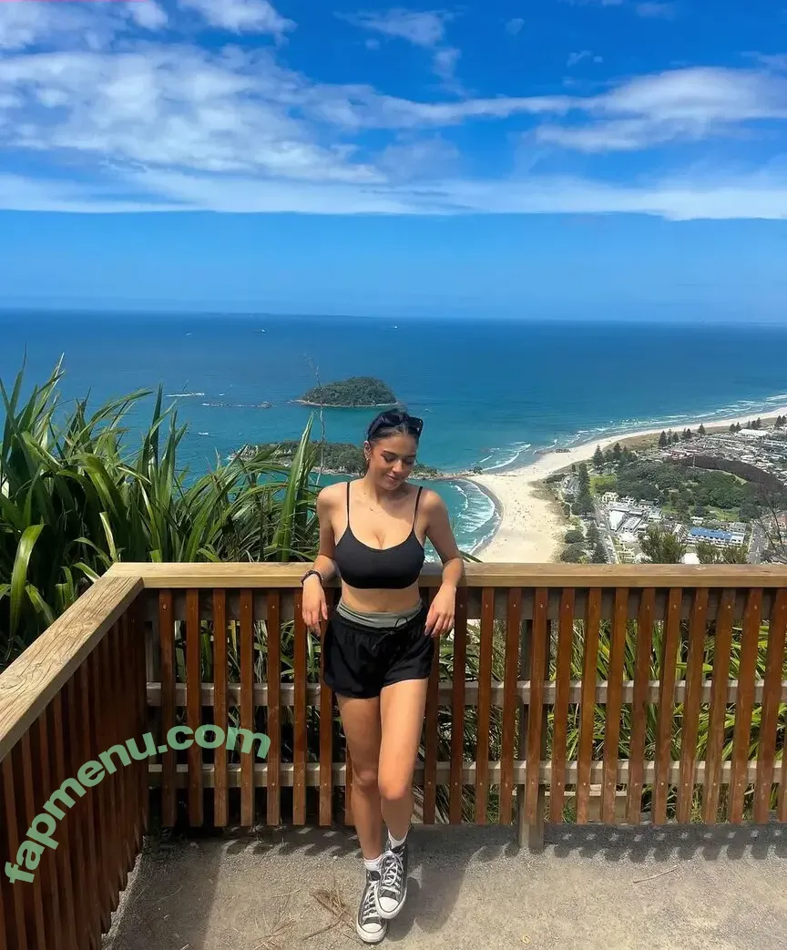 Shania Grace Te Ataahua nude photo #0007 (shania.hawkins)