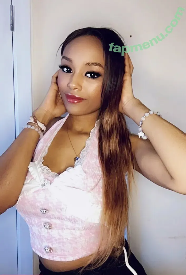 Shanice Kitty nude photo #0003 (shanice_the_cat / shanicekitty93)