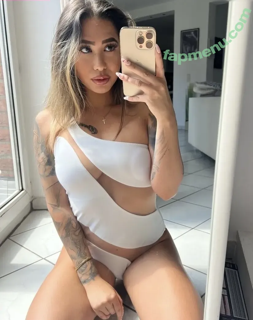 shanicy_x3 nude photo #0005 (shanicy_x3)