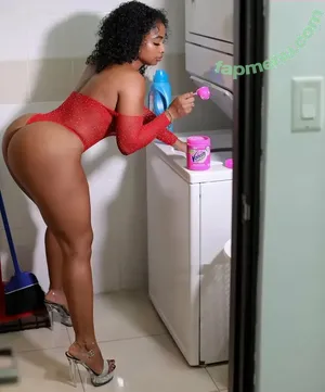 Shaniki Hernandez / shaniki.hernandez nude photo #0017
