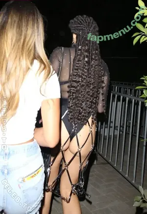 Shanina Shaik / shaninamshaik nude photo #0863