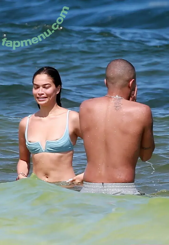 Shanina Shaik nude photo #0823 (shaninamshaik)