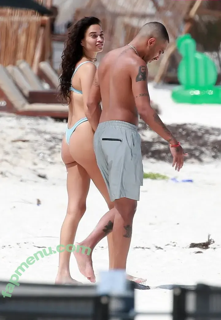 Shanina Shaik nude photo #0828 (shaninamshaik)