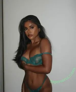 Shaniya Nisha | @shaniya_nisha / shaniya_nisha nude photo #0017