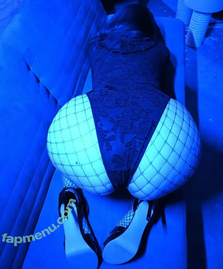 shann_nnanigansvip nude photo #0002 (Shann_nnanigans2.0)