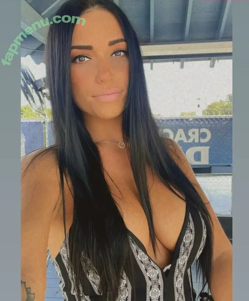 Shannon Hood nude photo #0002 (Shaaaanhood)
