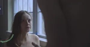 Shannon Walsh nude photo #0016