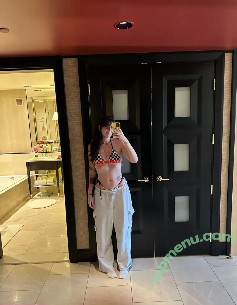 Shannondorf nude photo #0179 (shannondorf_ / u141283803)