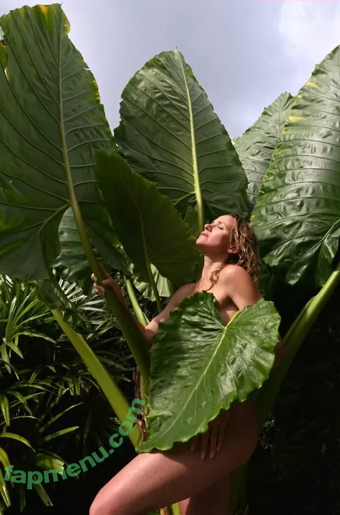 Shantel VanSanten nude photo #0306 (therealshantel)