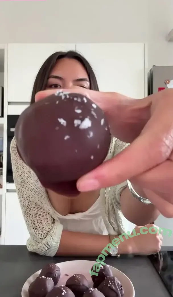 Shanti Tan nude photo #0513 (shantijoantan)