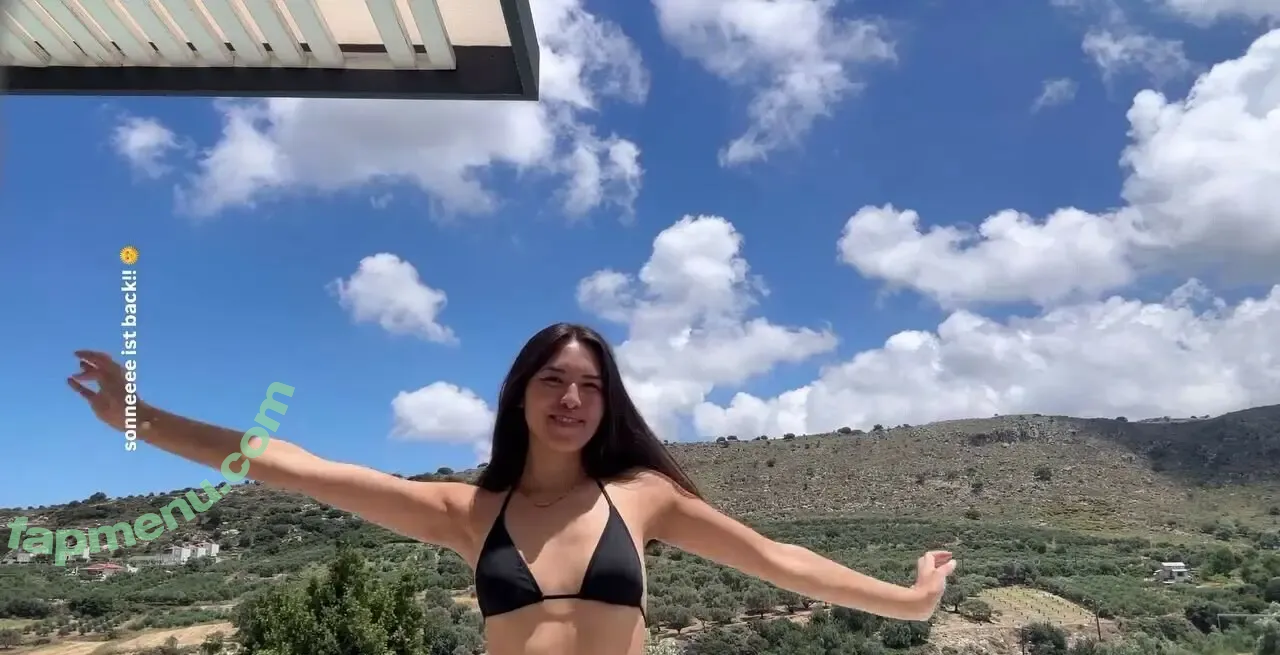 Shanti Tan nude photo #0569 (shantijoantan)