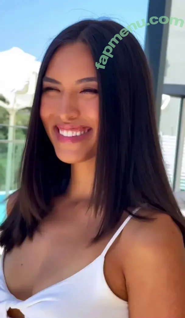 Shanti Tan nude photo #0619 (shantijoantan)