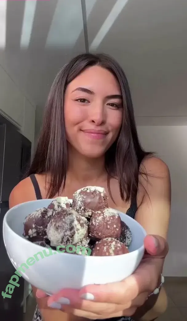 Shanti Tan nude photo #0674 (shantijoantan)