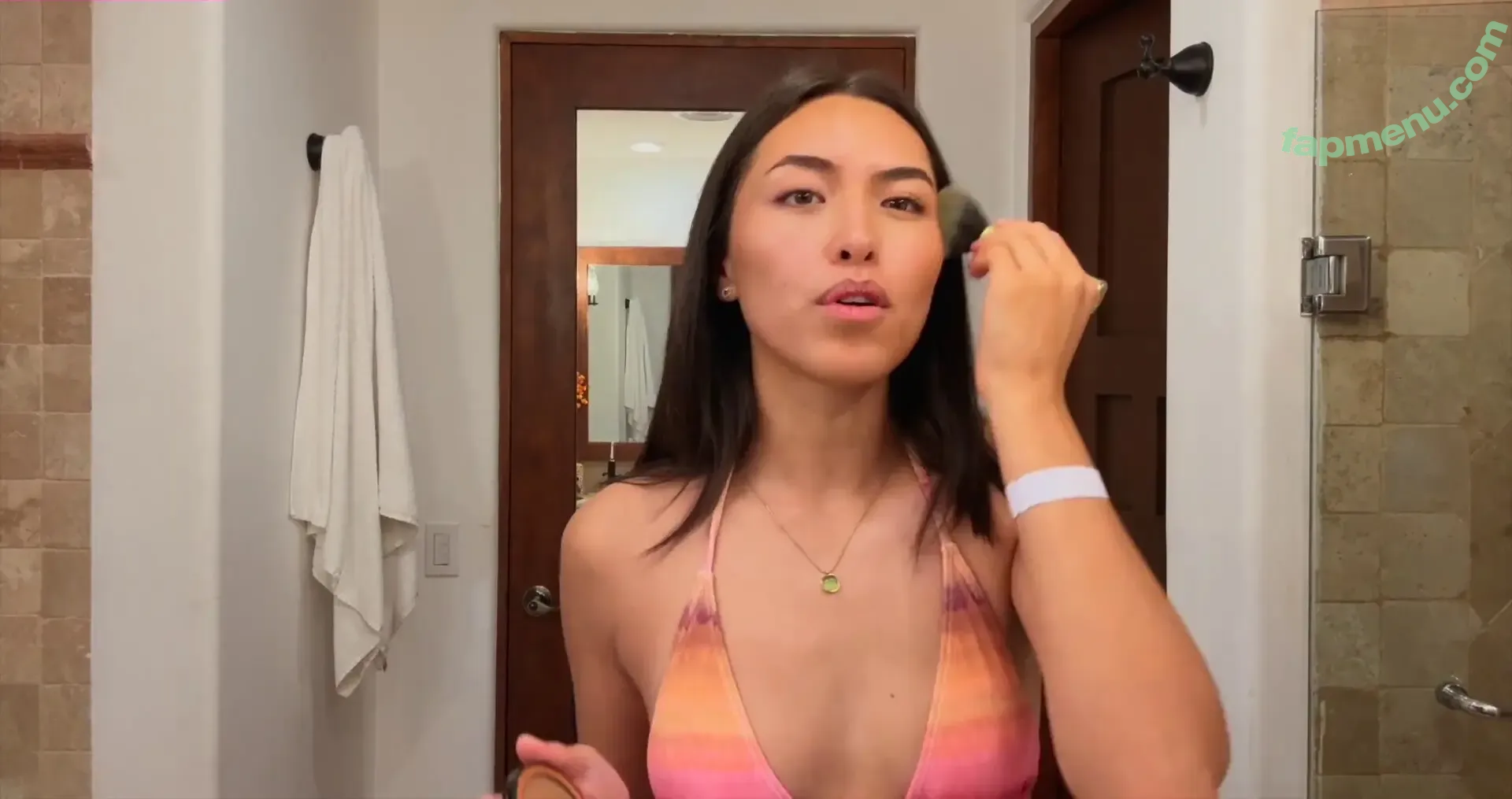 Shanti Tan nude photo #0714 (shantijoantan)