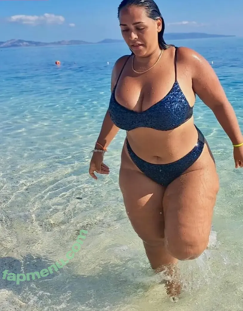 Sharon Casella nude photo #0063 (sh4r0n_01)