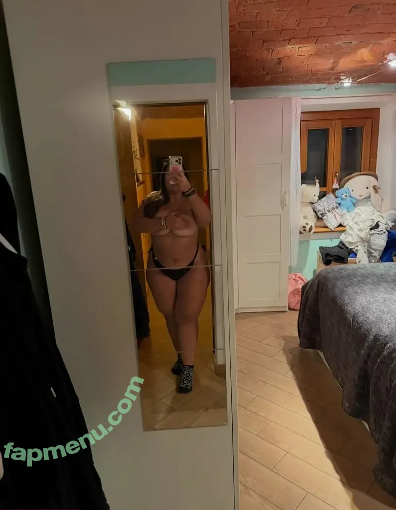 Sharon Casella nude photo #0089 (sh4r0n_01)