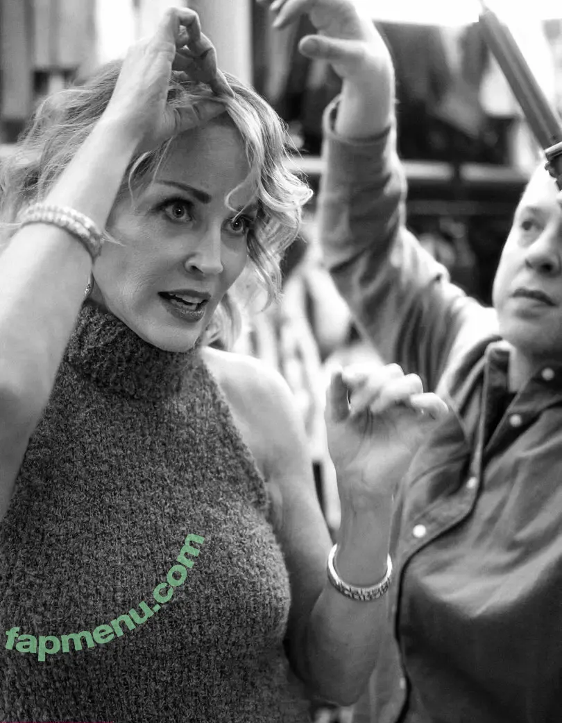 Sharon Stone nude photo #0574 (people / search / sharonstone)